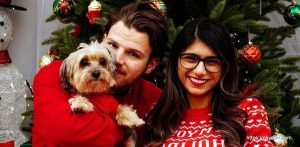 মিয়া খলিফা এবং তার স্বামী রবার্ট স্যান্ডবার্গ; 米娅哈利法和她的丈夫罗伯特桑德伯格 ; Mia Khalifa and her husband Robert Sandberg; ميا خليفة وزوجها روبرت ساندبرج ; मिया खलीफा और उनके पति रॉबर्ट सैंडबर्ग; میا خلیفہ اور ان کے شوہر رابرٹ سینڈبرگ