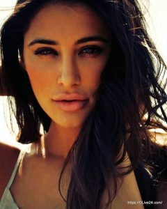 পুরুষেরা আমাকে ভয় পায় নার্গিস ফাখরি [ Nargis Fakhri ]