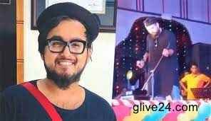 নোবেলের মাতলামি দেখে জুতা ছুড়ে মারলেন দর্শকরা