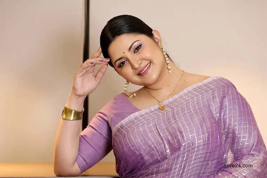 আগামী ২৪ ঘণ্টার মধ্যে ডিভোর্স চেয়েছেন আলোচিত নায়িকা পরীমণি