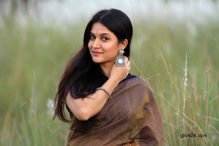 রাত হলেই মেজাজ হারান মিথিলা , কারনও জানালেন নিজে