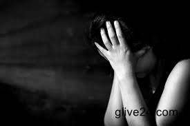 বিখ্যাত নাট্য ব্যক্তিত্বের বিরুদ্ধে যৌন হেনস্তার অভিযোগ তুললেন যুবতী