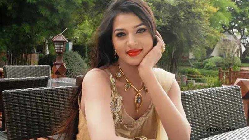 এই যুগে সংসার টেকানো কঠিন: বর্ষা