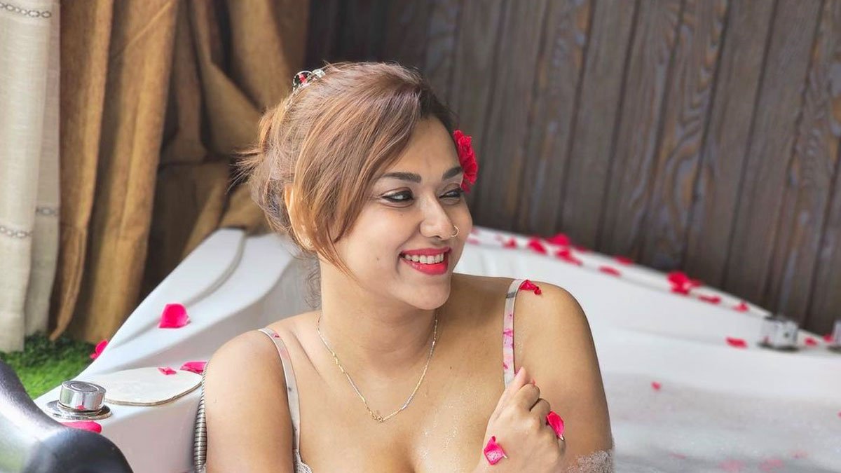 ববিকে নিয়ে সিনেমা বানাতে চান মুন্না