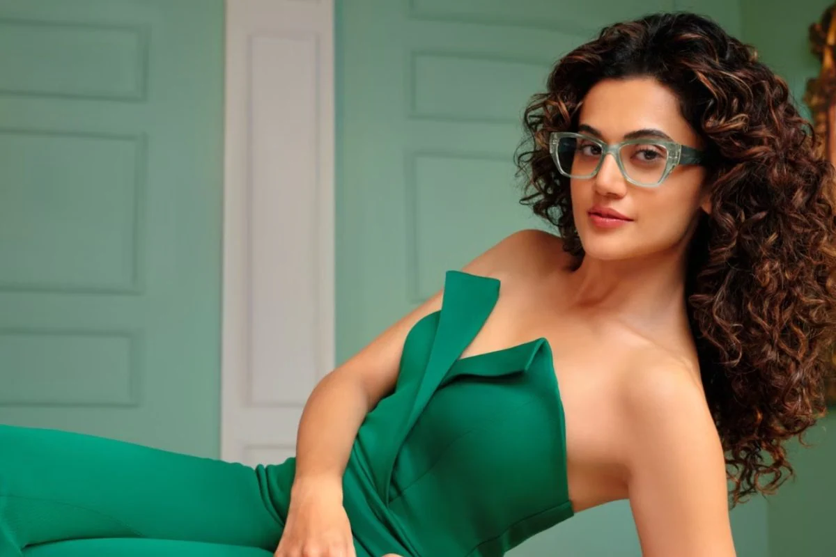 অভিনেতাদের বুদ্ধি কম, অভিনেত্রীরা রাজনীতি বোঝেন না : তাপসী