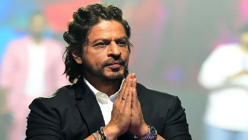 চিকিৎসা করাতে আমেরিকা যাচ্ছেন শাহরুখ খান